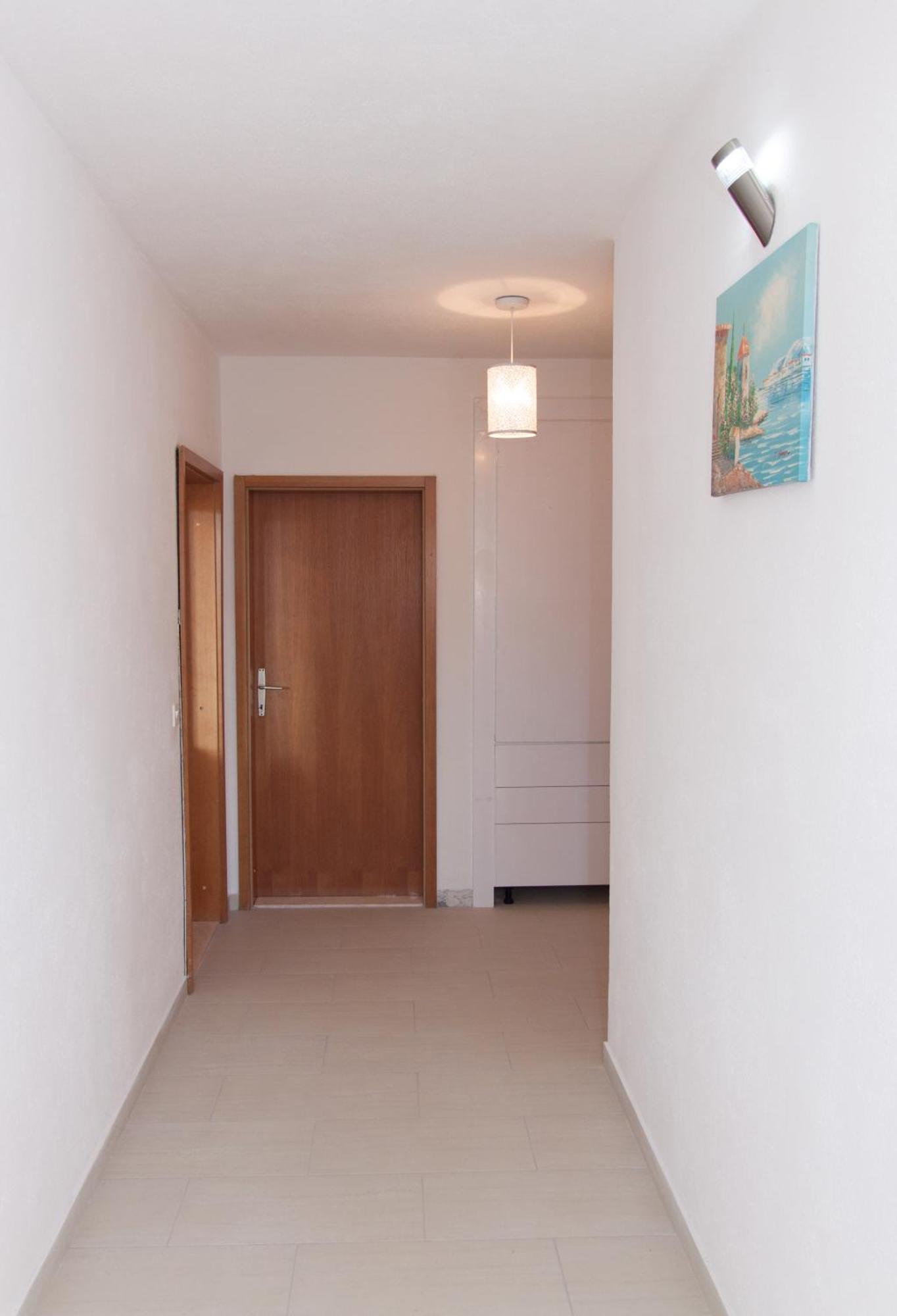 Nadalina Apartment Kaštel Stari Eksteriør billede