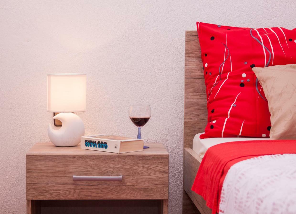Nadalina Apartment Kaštel Stari Eksteriør billede