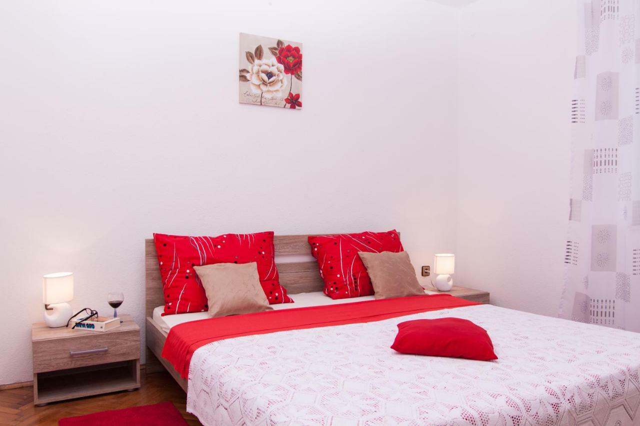 Nadalina Apartment Kaštel Stari Eksteriør billede