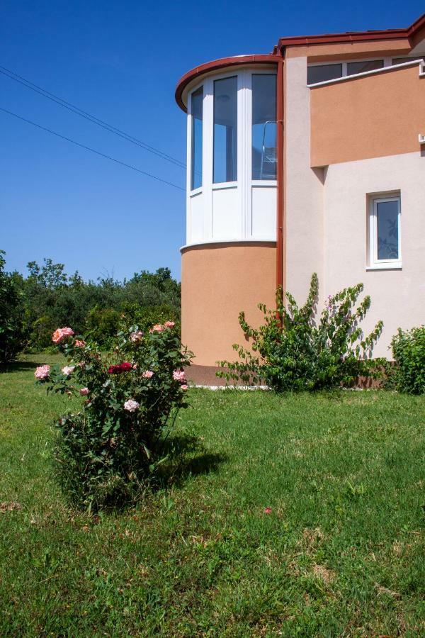 Nadalina Apartment Kaštel Stari Eksteriør billede